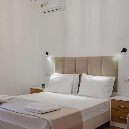 Venti Et Maris Ksamil