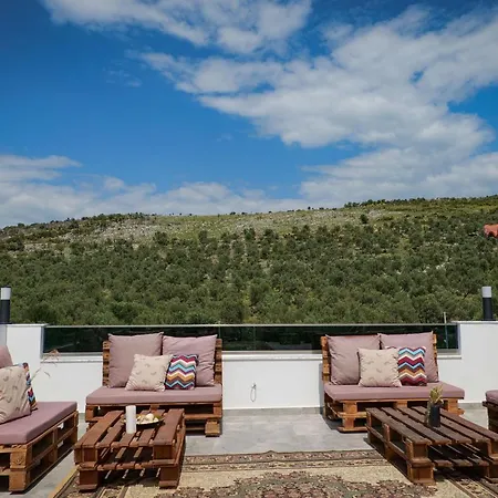 Venti Et Maris Ксамил